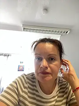 LoveNBloom online show from 06/02/26, 11:34