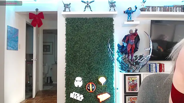 Snapshot of Vixen_Lockheart chatting on 11/14/25, 05:44 Vixen Lockheart online show from 11/14/25, 05:44