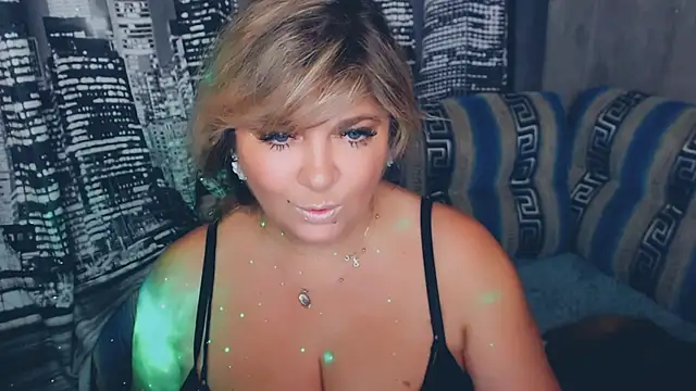 Snapshot of Malena_Mi chatting on 12/01/24, 09:59 Malena Mi online show from 12/01/24, 09:59