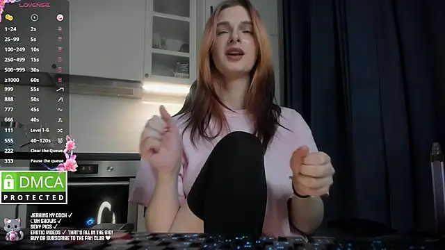 Snapshot of Lee_Loo chatting on 01/19/25, 03:32 Lee Loo online show from 01/19/25, 03:32