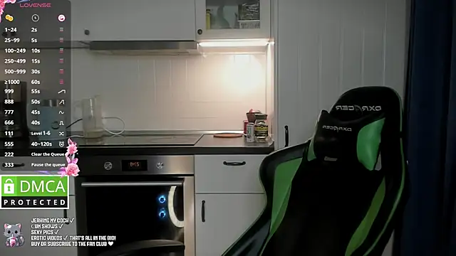 Snapshot of Lee_Loo chatting on 01/27/25, 04:54 Lee Loo online show from 01/27/25, 04:54