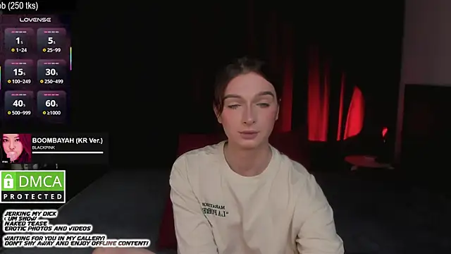 Snapshot of Lee_Loo chatting on 09/14/25, 02:16 Lee Loo online show from 09/14/25, 02:16