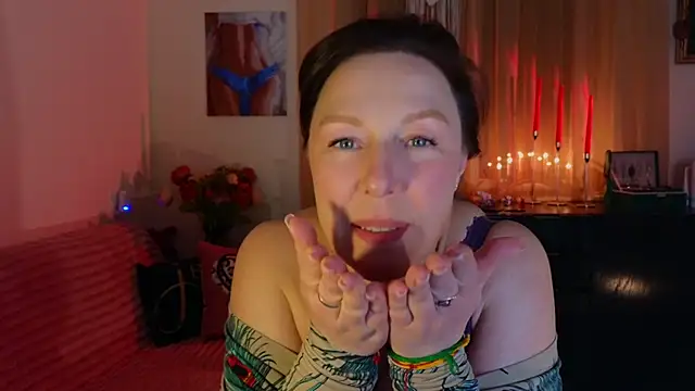 vanessawis  online show from 03/08/26, 02:04