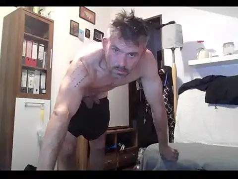 Cambitchboy online show from 04/28/26, 08:47