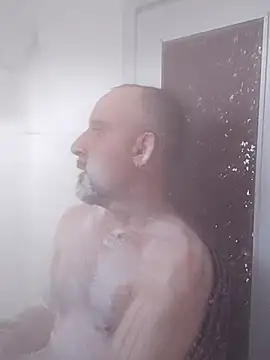 Snapshot of BuckWessle chatting on 02/14/25, 11:42 BuckWessle online show from 02/14/25, 11:42