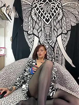 Boonny Boo01 online show from 04/21/26, 04:56