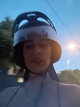 lady-rosse online show from 12/22/24, 11:09