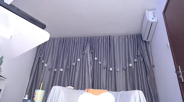 Snapshot of Babe_Licious chatting on 03/09/25, 12:10 Babe Licious online show from 03/09/25, 12:10