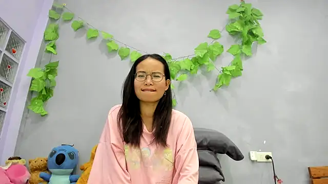 loveley jenny online show from 04/10/26, 08:08