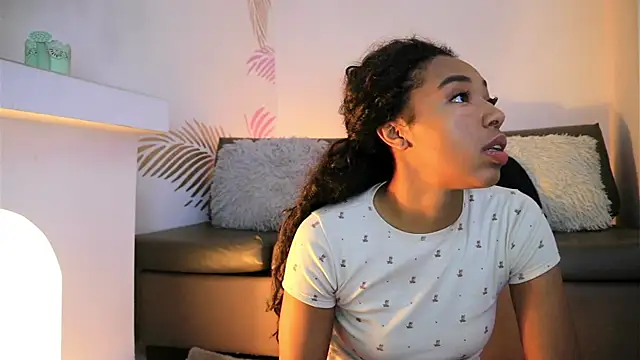 Valeriestyle online show from 04/13/26, 03:56