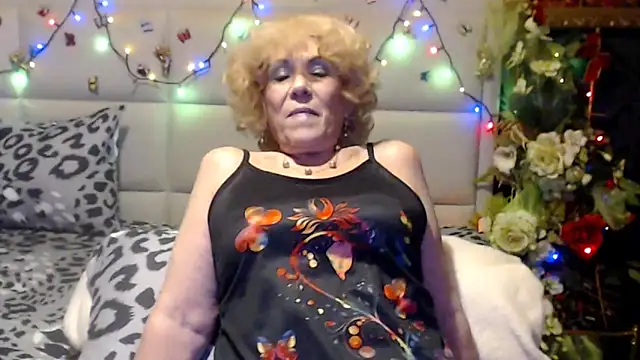 HappyWomanOn online show from 04/21/26, 06:44