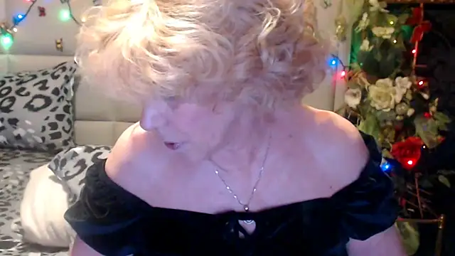 HappyWomanOn online show from 04/23/26, 08:35