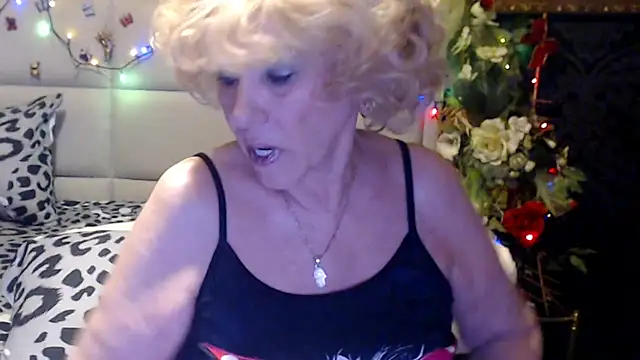 HappyWomanOn online show from 04/26/26, 09:07