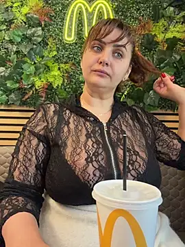 AnneKane online show from 04/15/26, 08:21