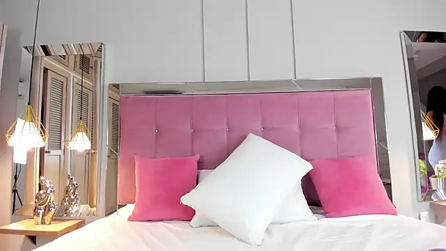 Ahincale online show from 11/04/25, 07:57