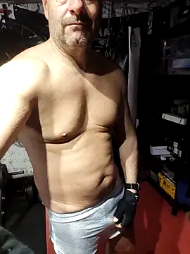 rob2810 online show from 02/16/26, 08:49