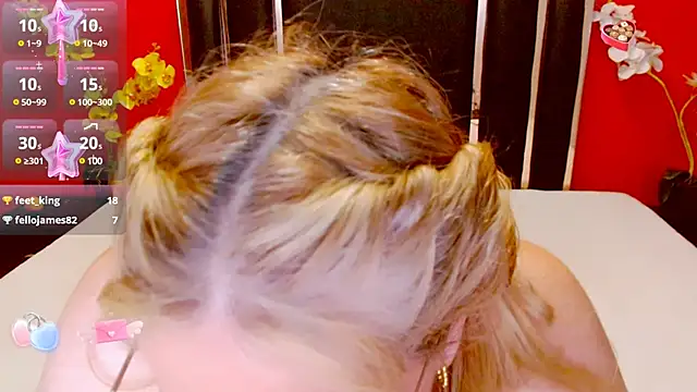 Nayla Garner online show from 02/18/25, 09:42