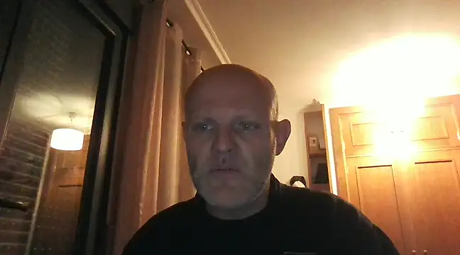 Snapshot of davigochi77bcn chatting on 12/16/24, 07:00 davigochi77bcn online show from 12/16/24, 07:00