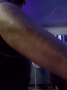 Hotredheadandtoungelasher online show from 03/07/26, 09:39