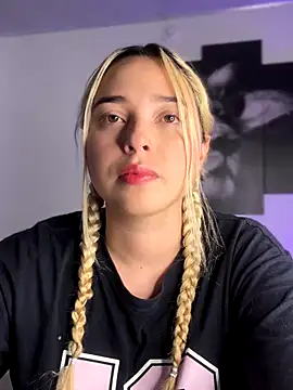 Irisweet  online show from 09/15/25, 10:10