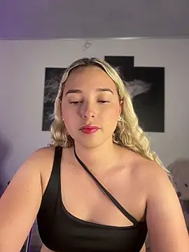 Irisweet  online show from 11/21/25, 10:52