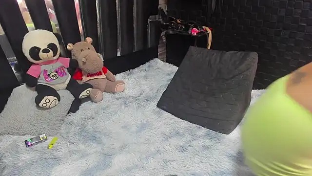 mature sexi40 online show from 12/14/25, 01:38