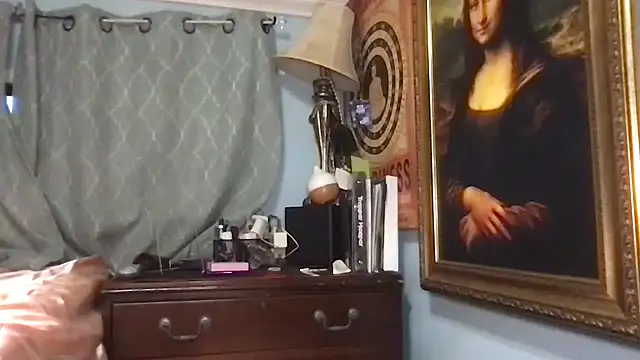 LuLuValenttine101 online show from 07/09/26, 01:04