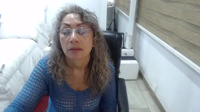 jesy hot online show from 12/22/25, 12:18