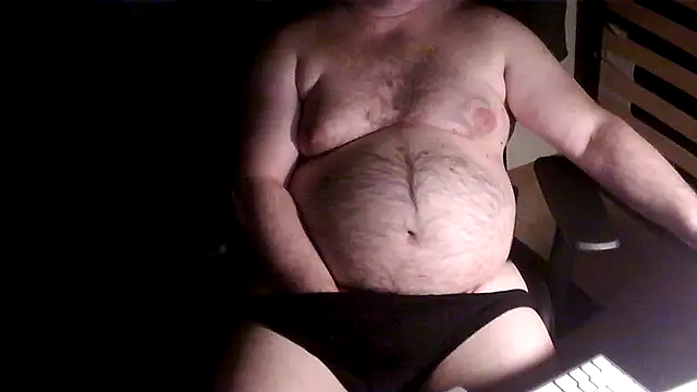 Snapshot of sr4343 chatting on 01/08/25, 07:56 sr4343 online show from 01/08/25, 07:56