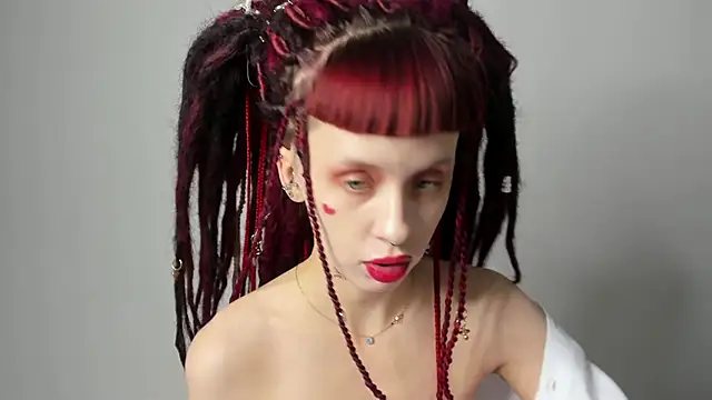 Snapshot of FlowerOfSin2001 chatting on 02/22/25, 09:15 FlowerOfSin2001 online show from 02/22/25, 09:15