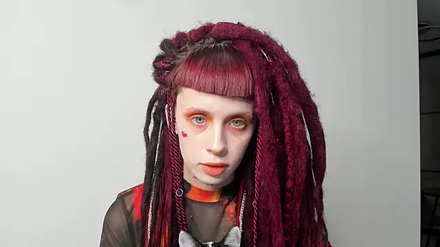 Snapshot of FlowerOfSin2001 chatting on 03/02/25, 03:27 FlowerOfSin2001 online show from 03/02/25, 03:27