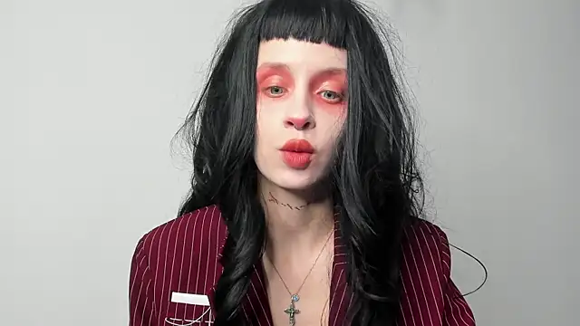 Snapshot of FlowerOfSin2001 chatting on 03/14/25, 05:35 FlowerOfSin2001 online show from 03/14/25, 05:35