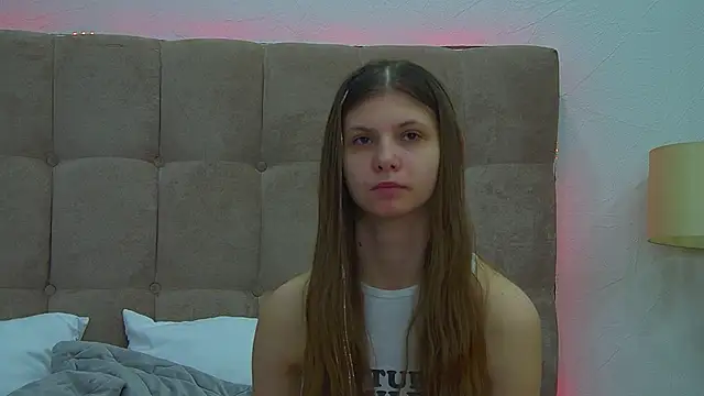 AudreyBarlow online show from 02/08/25, 07:48