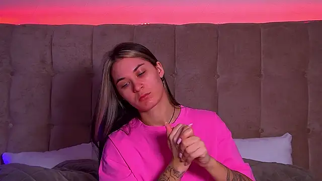 Snapshot of RachelSimpson chatting on 02/03/25, 06:17 RachelSimpson online show from 02/03/25, 06:17