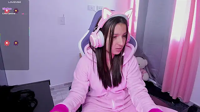 Snapshot of Cositarica_ chatting on 02/14/26, 01:41 Cositarica online show from 02/14/26, 01:41