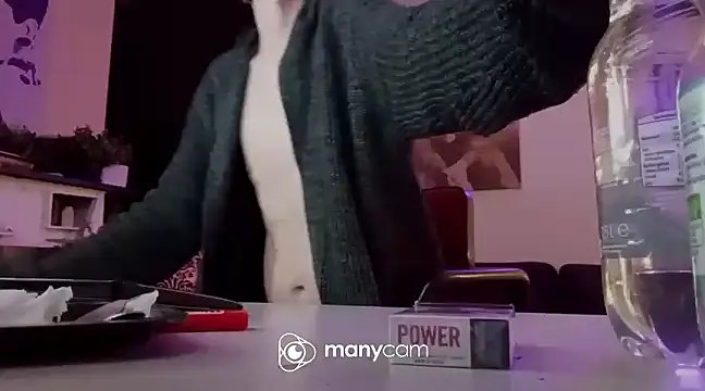 Snapshot of der_dino30 chatting on 03/22/25, 02:59 der dino30 online show from 03/22/25, 02:59