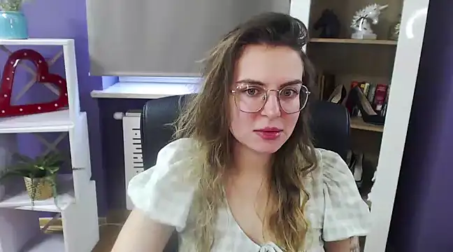 Zoey Erotic online show from 02/11/25, 08:48