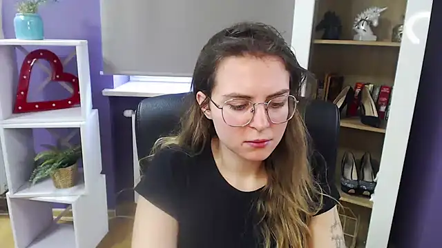 Zoey Erotic online show from 02/17/25, 10:07