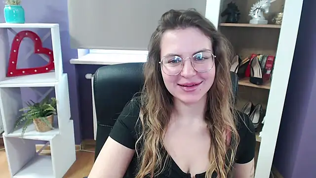 Zoey Erotic online show from 03/05/25, 08:43