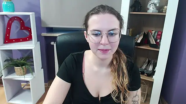 Zoey Erotic online show from 03/06/25, 05:24