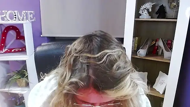 Zoey Erotic online show from 01/06/26, 05:33