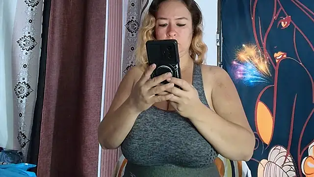 Snapshot of brenlissy89 chatting on 02/07/26, 01:37 brenlissy89 online show from 02/07/26, 01:37