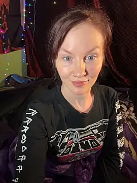 Snapshot of courtneyoccult chatting on 11/07/25, 07:19 courtneyoccult online show from 11/07/25, 07:19