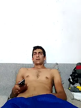 Snapshot of Elverguditojaja chatting on 03/28/26, 07:57 Elverguditojaja online show from 03/28/26, 07:57