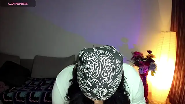 Snapshot of Laura_sinner chatting on 03/07/25, 08:22 Laura sinner online show from 03/07/25, 08:22