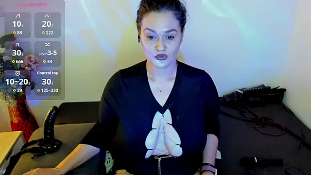 Laura sinner online show from 06/18/26, 04:22