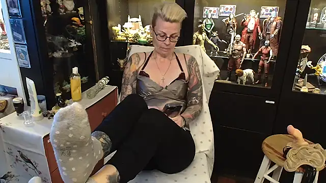 MaryG online show from 01/26/25, 12:33