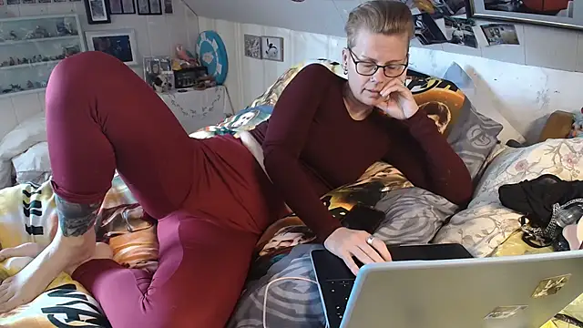 MaryG online show from 03/17/26, 09:12