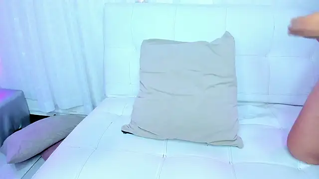 Snapshot of Litzy1_ chatting on 02/15/26, 07:51 Litzy1 online show from 02/15/26, 07:51