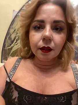 Snapshot of Cute_sun chatting on 01/10/25, 06:28 Cute sun online show from 01/10/25, 06:28